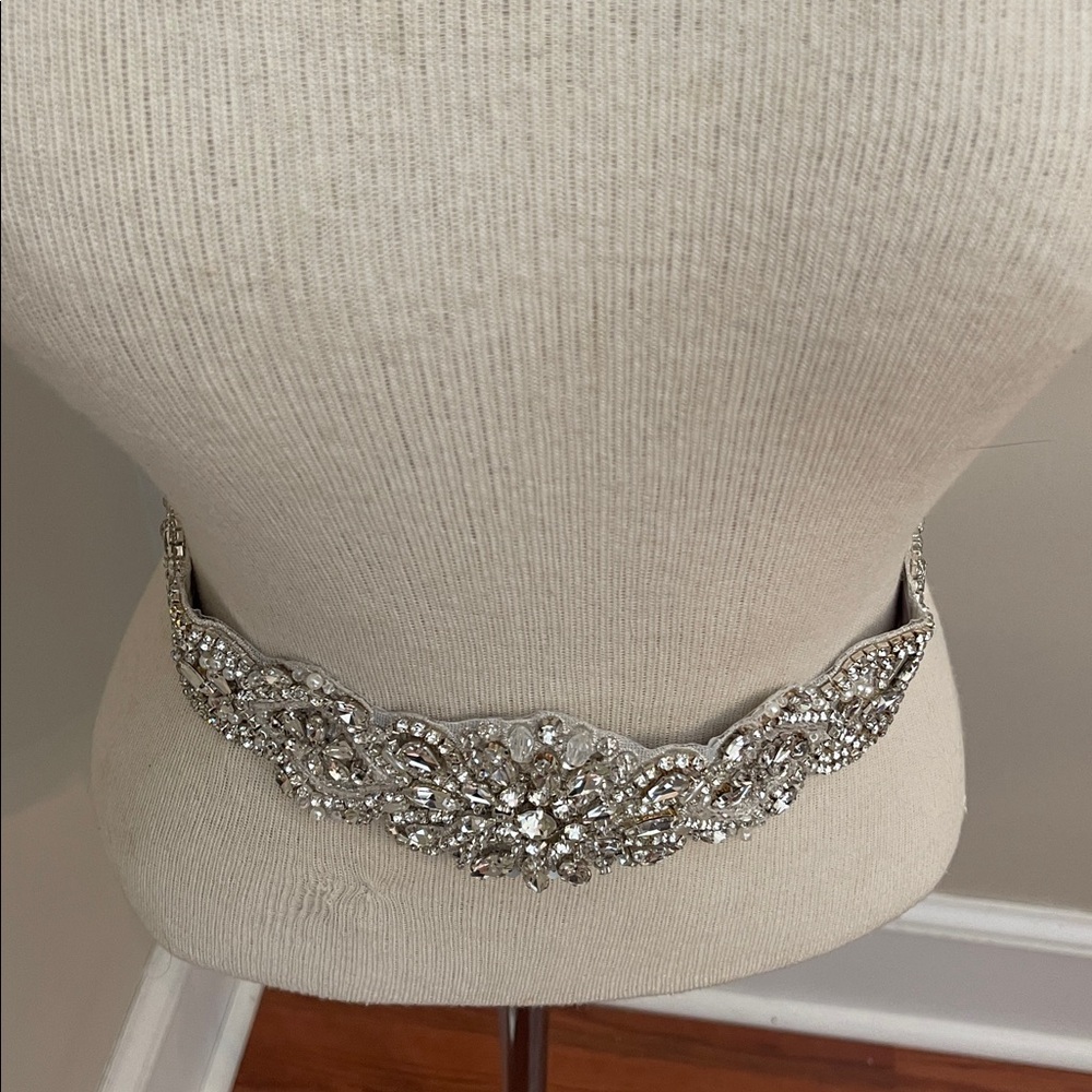 Bridal Dress Belt Silver Rhinestone Crystal with Faux Pearls & Grey Ribbon - Picture 16 of 17